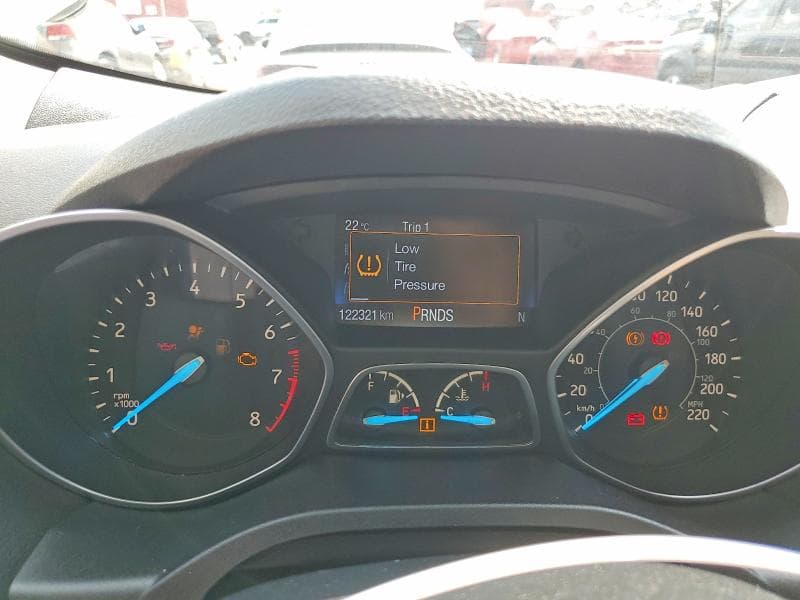 2017 FORD ESCAPE SE 9