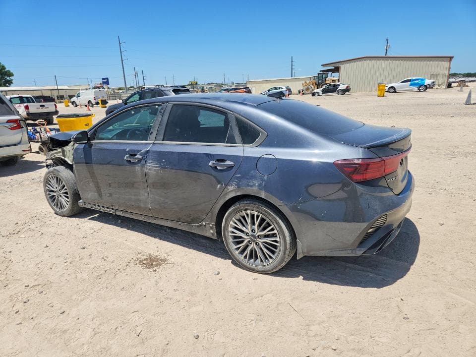 2023 KIA FORTE GT LINE 2