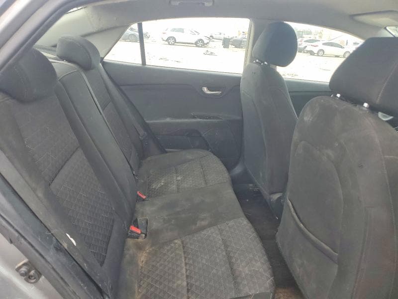 2021 KIA RIO S 10