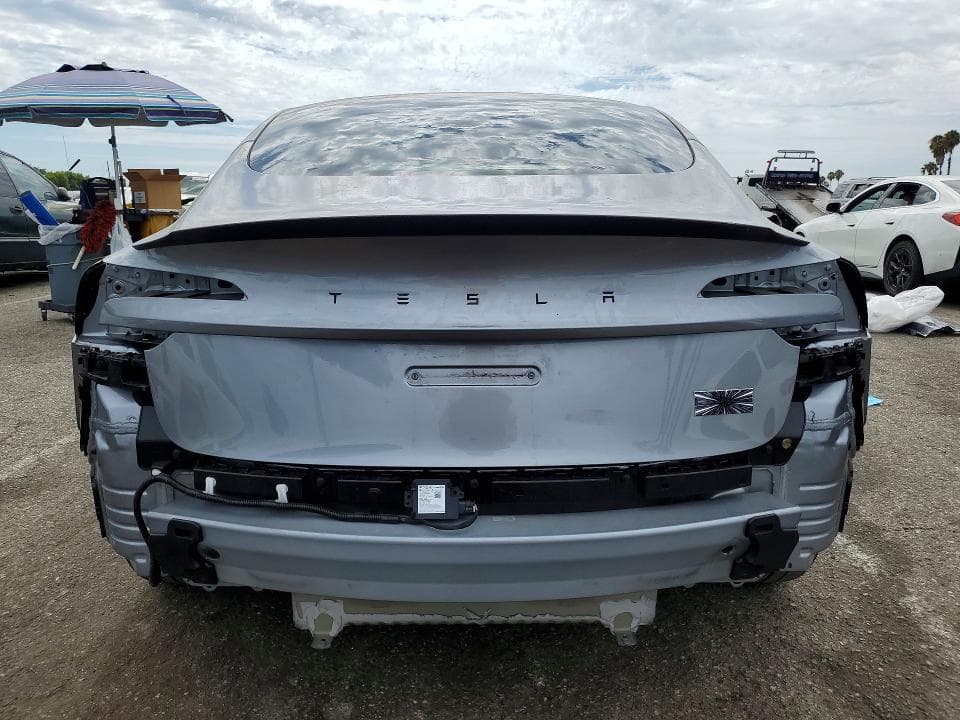 2026 TESLA MODEL 3 6