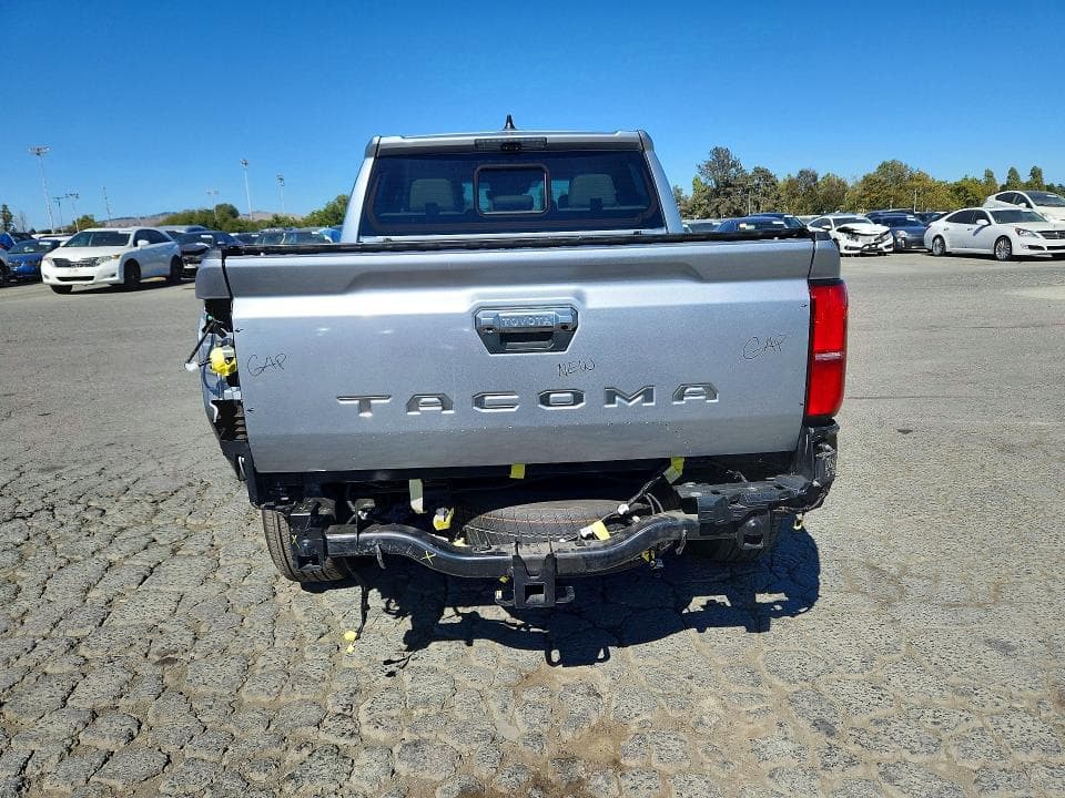2024 TOYOTA TACOMA LIMITED 6