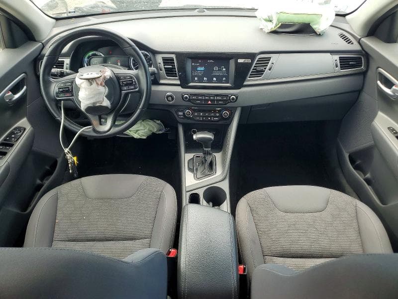 2018 KIA NIRO LX 8