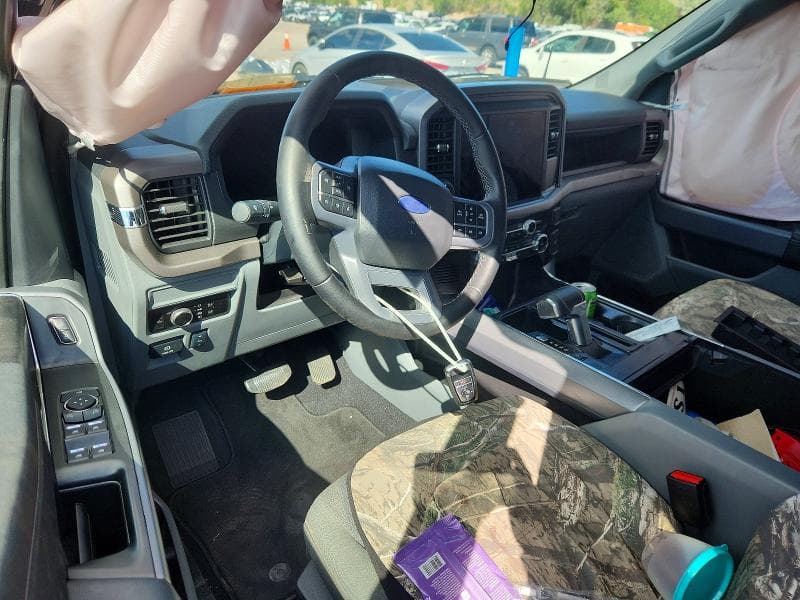 2025 FORD F150 LIGHTNING XLT 8