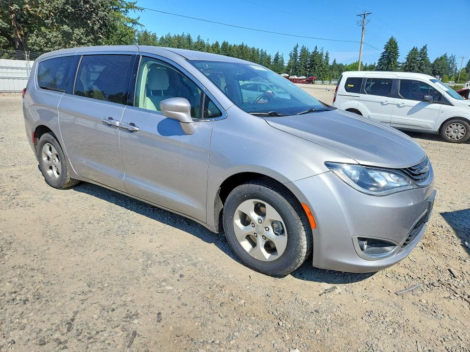 2017 CHRYSLER PACIFICA HYBRID PINNACLE 4