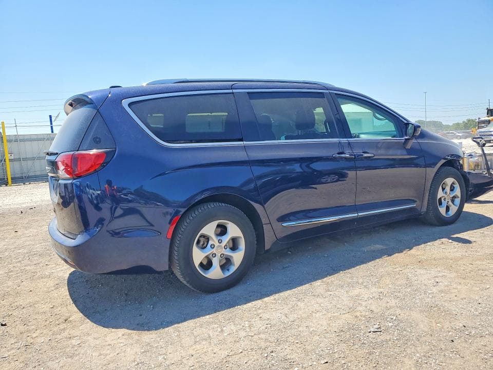2017 CHRYSLER PACIFICA TOURING L PLUS 3