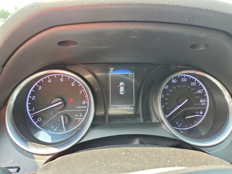 2019 TOYOTA CAMRY LE 9