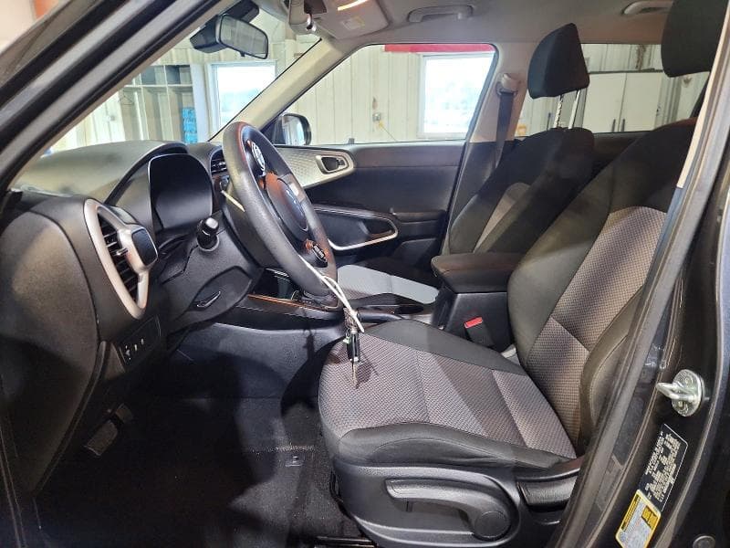 2024 KIA SOUL LX 7