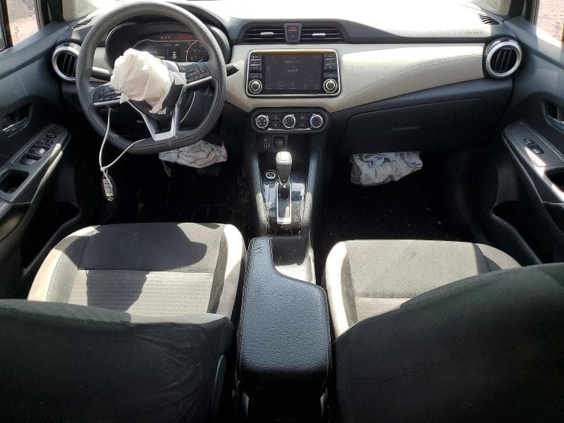2020 NISSAN VERSA SV 8