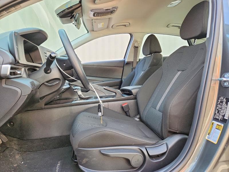 2026 HYUNDAI ELANTRA SE 7