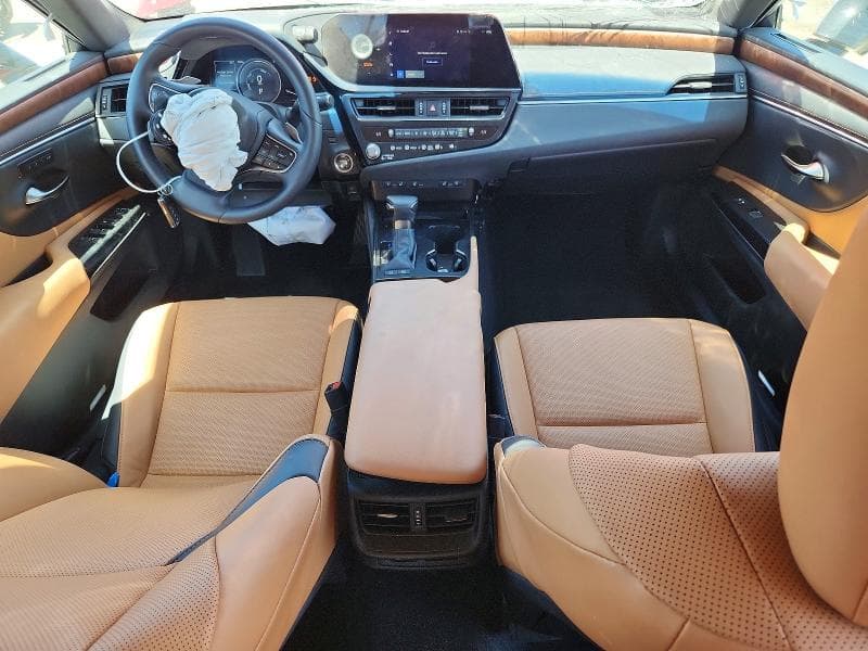 2025 LEXUS ES 300H BASE 8