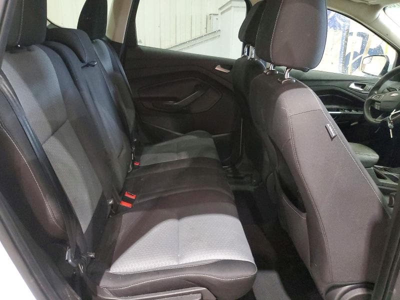 2017 FORD ESCAPE SE 11