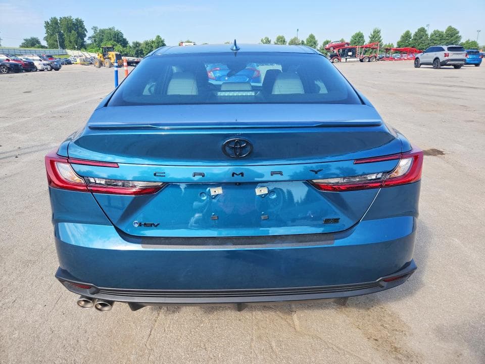 2026 TOYOTA CAMRY SE 6
