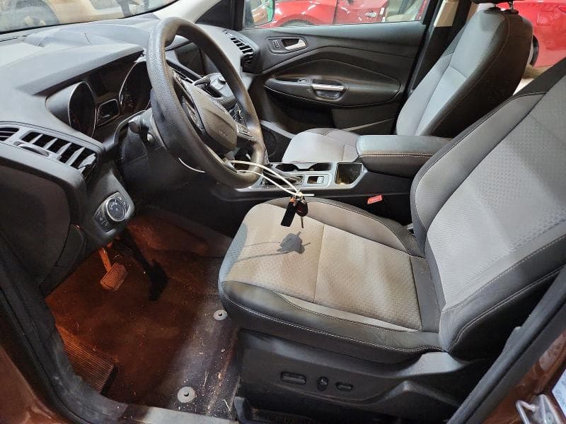 2017 FORD ESCAPE SE 7