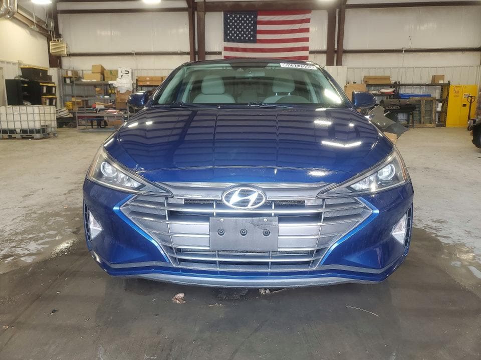 2020 HYUNDAI ELANTRA SEL 5