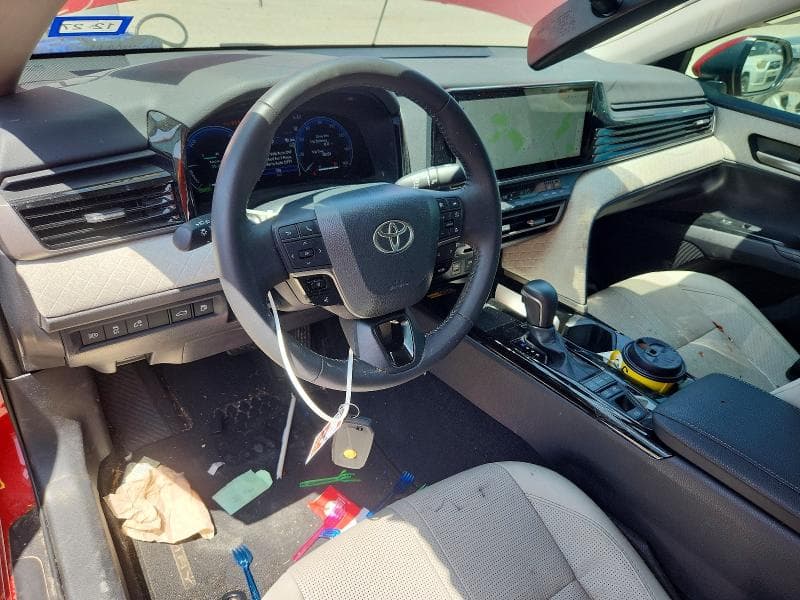2026 TOYOTA CAMRY XLE 8