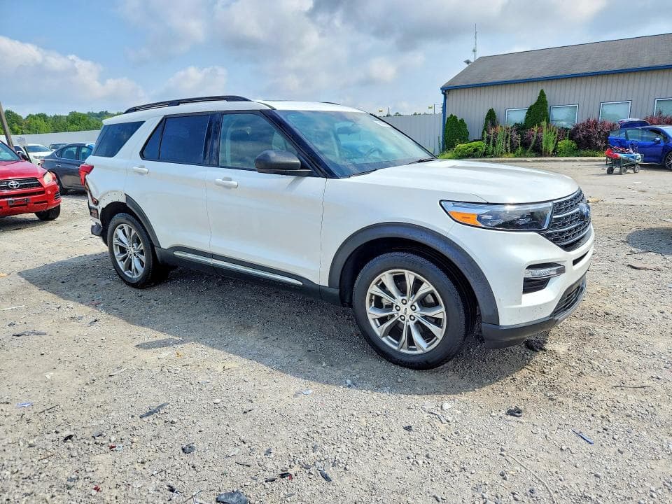 2023 FORD EXPLORER XLT 4