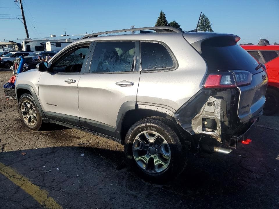 2019 JEEP CHEROKEE TRAILHAWK 2