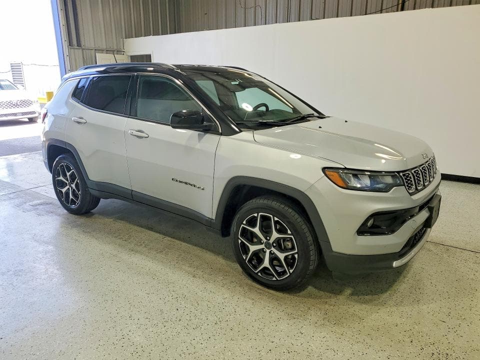 2025 JEEP COMPASS LIMITED 4