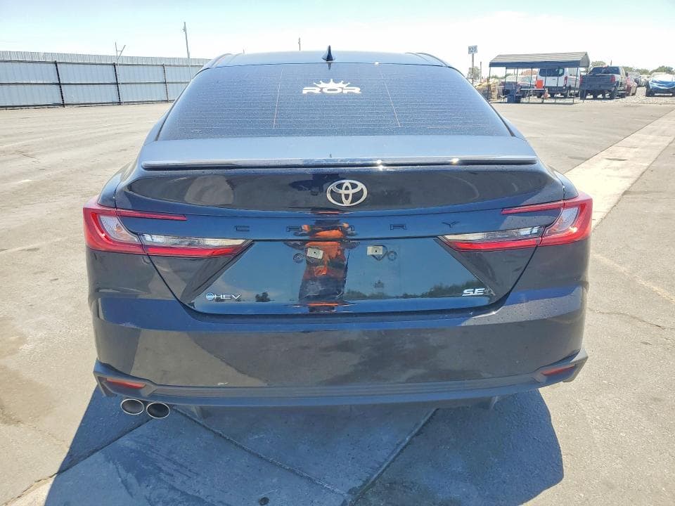 2026 TOYOTA CAMRY SE 6