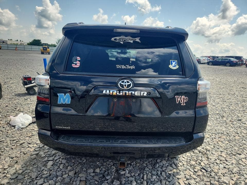 2019 TOYOTA 4RUNNER SR5 6