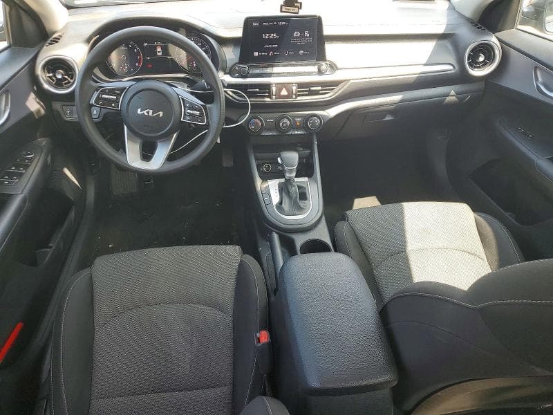 2024 KIA FORTE LXS 8