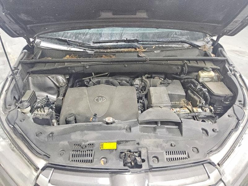 2018 TOYOTA HIGHLANDER XLE 12