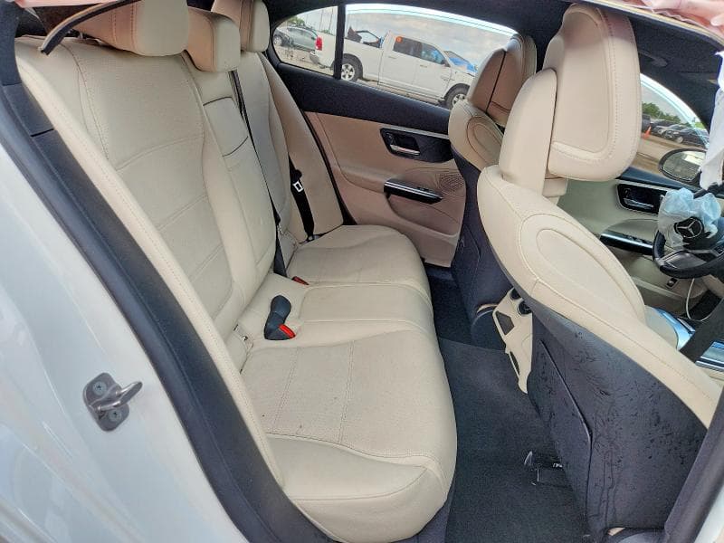 2025 MERCEDES-BENZ C 300 10
