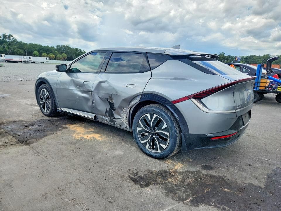 2022 KIA EV6 WIND 2