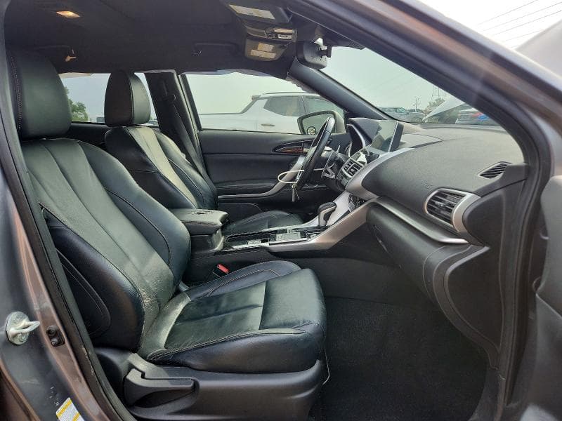 2020 MITSUBISHI ECLIPSE CROSS SE 7