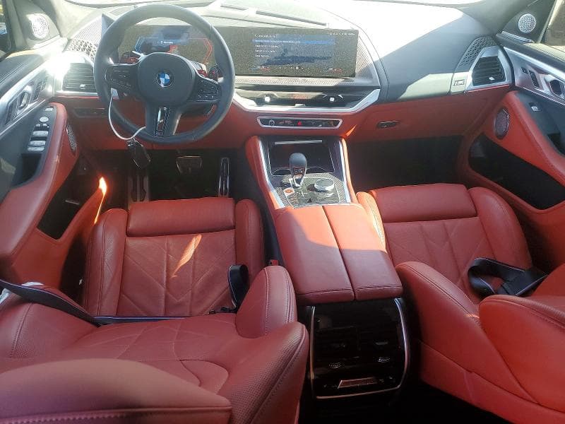2026 BMW XM LABEL 8