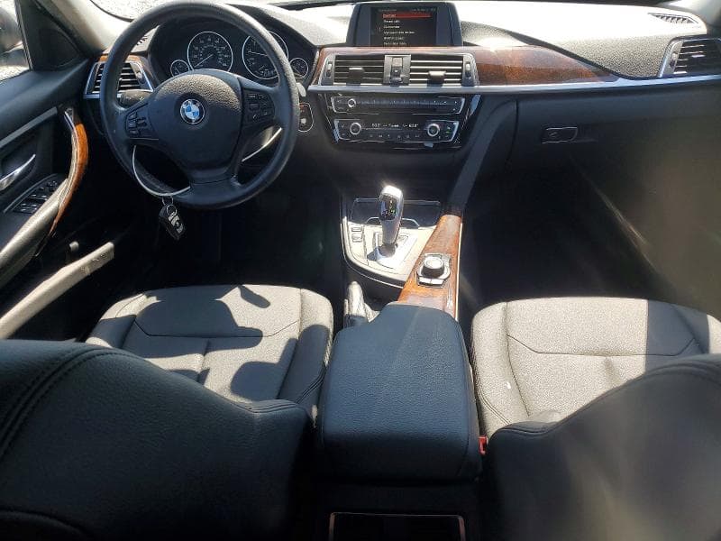 2018 BMW 320 XI 8