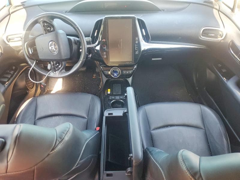 2020 TOYOTA PRIUS PRIME LE 8