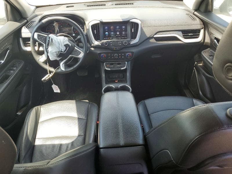 2024 GMC TERRAIN SLT 8