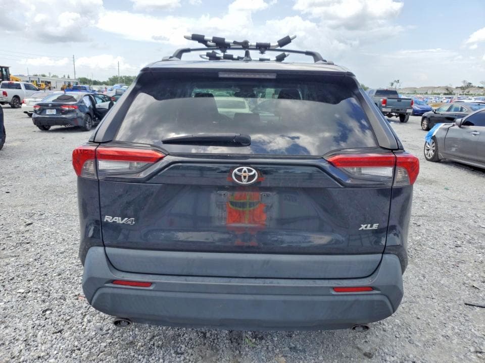2021 TOYOTA RAV4 XLE PREMIUM 6