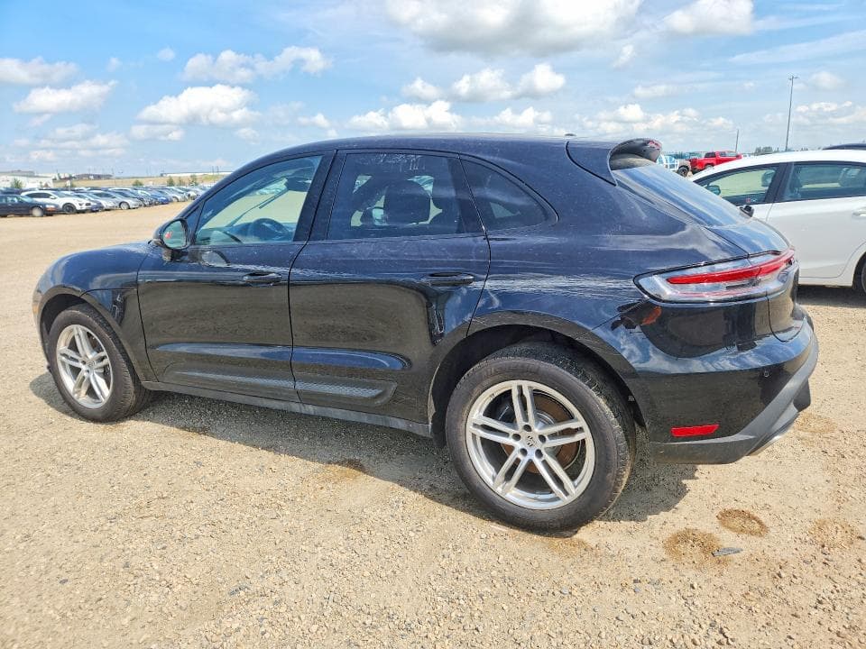 2026 PORSCHE MACAN BASE 2
