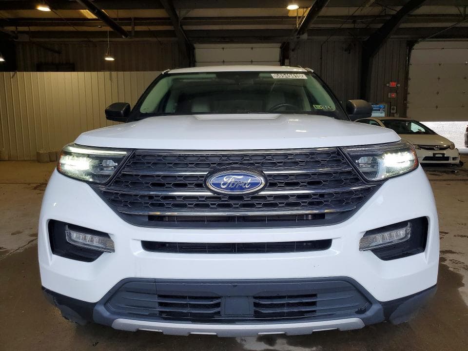 2023 FORD EXPLORER XLT 5
