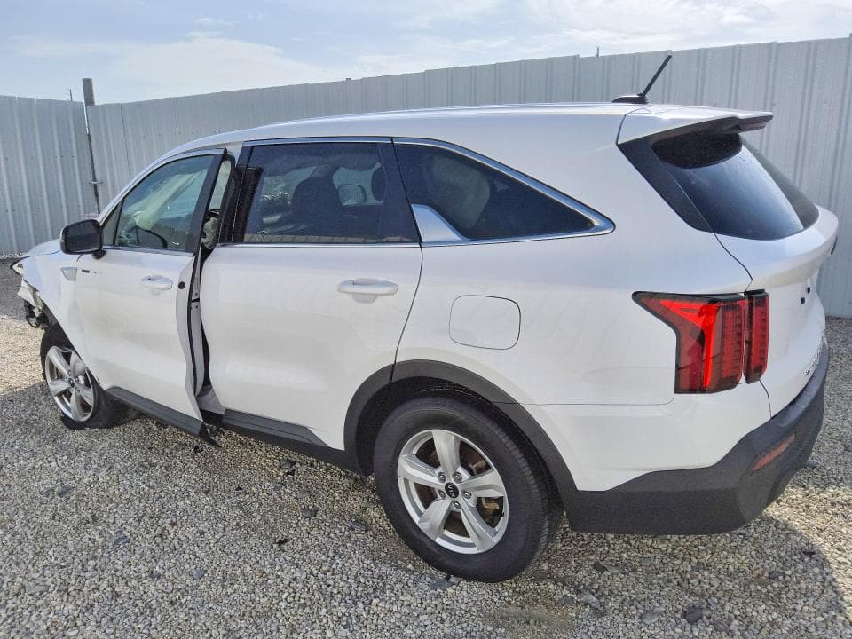 2021 KIA SORENTO LX 2