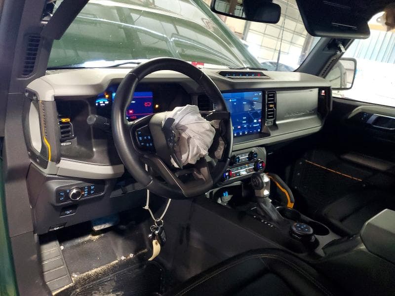 2023 FORD BRONCO BASE 8