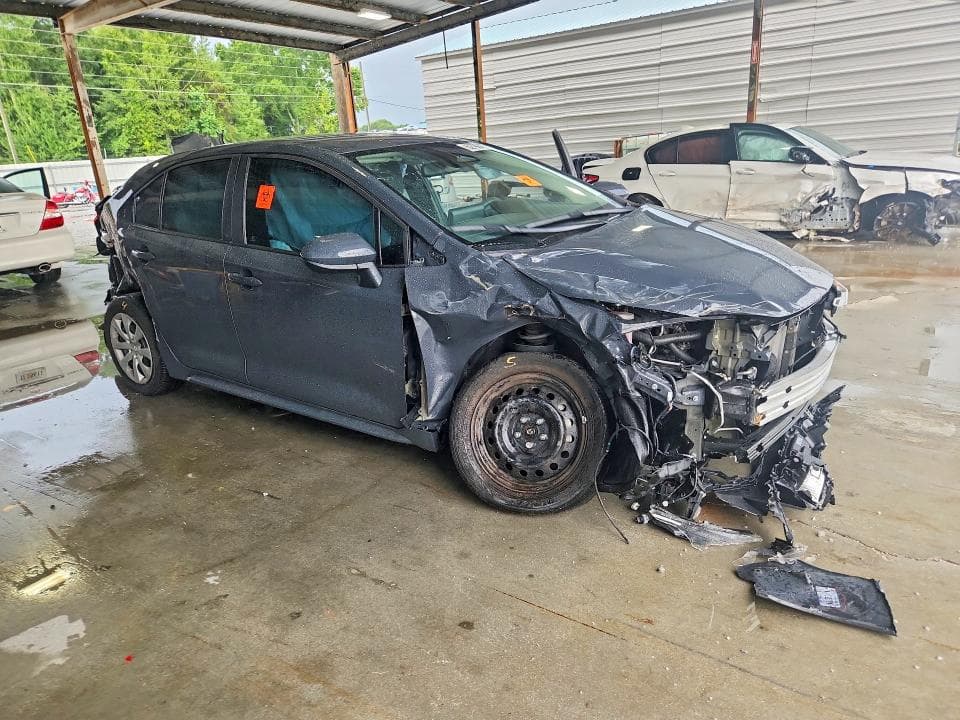 2023 TOYOTA COROLLA LE 4