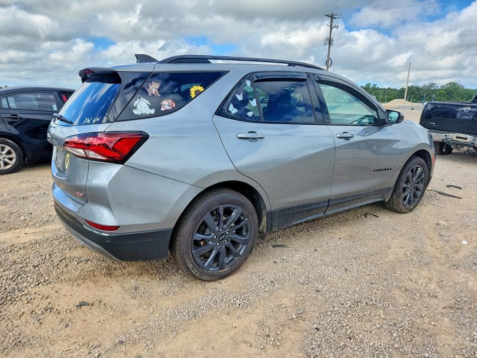2023 CHEVROLET EQUINOX RS 3