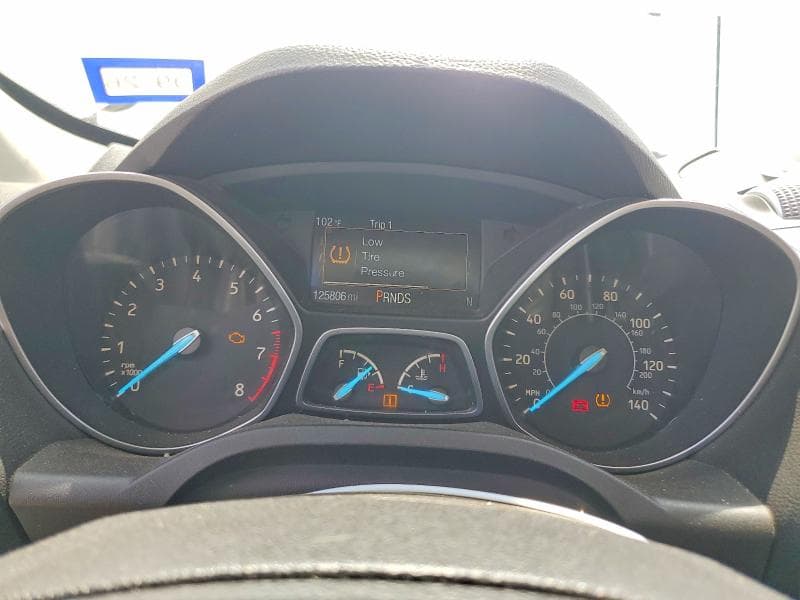 2017 FORD ESCAPE SE 9