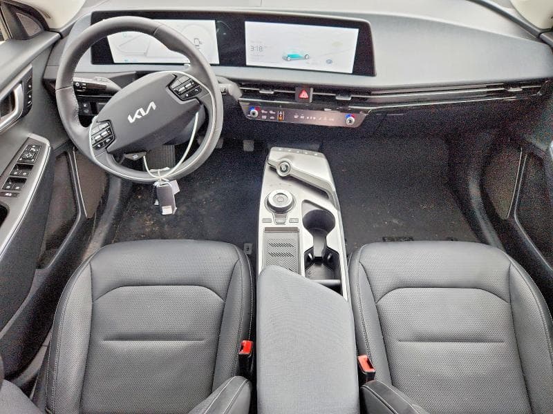 2024 KIA EV6 WIND 8