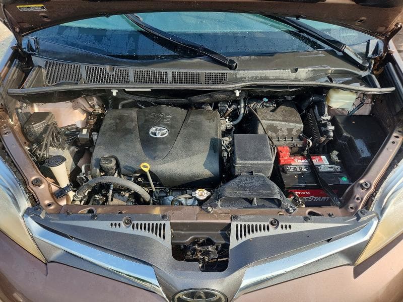 2020 TOYOTA SIENNA XLE 8-PASSENGER 12