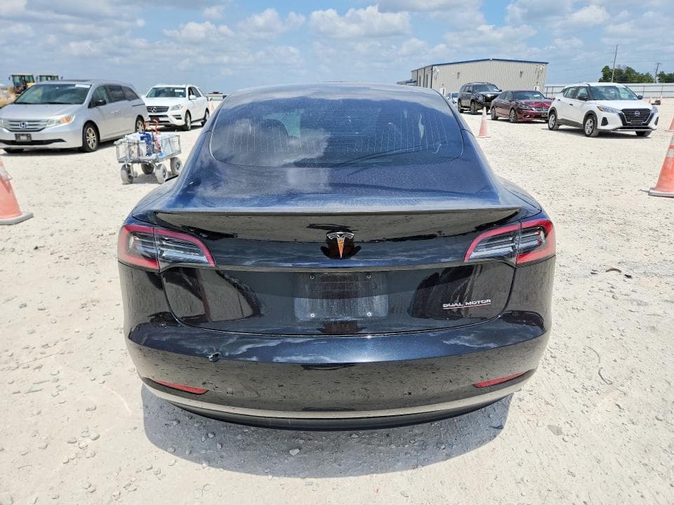 2018 TESLA MODEL 3 6