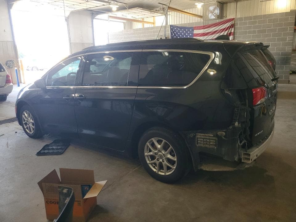 2021 CHRYSLER VOYAGER LXI 2