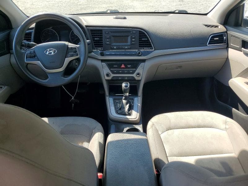 2017 HYUNDAI ELANTRA SE 8