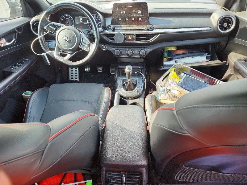 2021 KIA FORTE GT 8