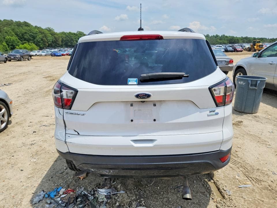 2017 FORD ESCAPE SE 6