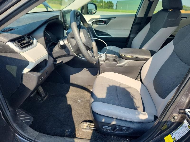 2021 TOYOTA RAV4 XLE 7