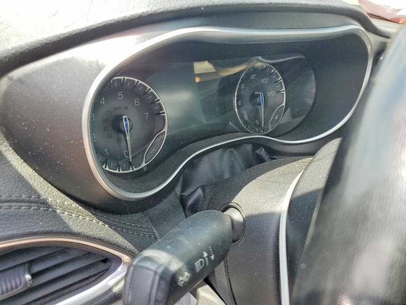 2020 CHRYSLER PACIFICA LIMITED 9